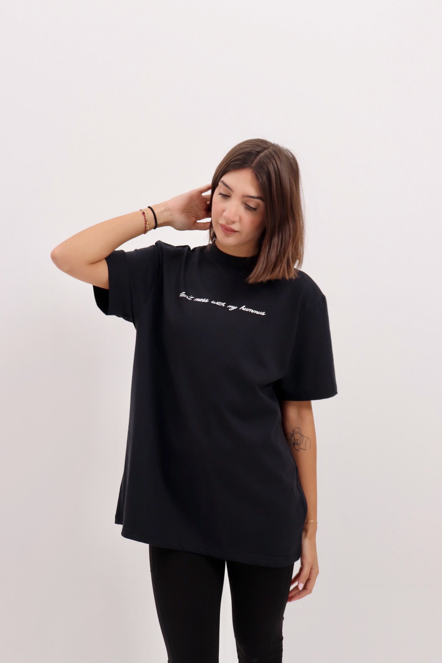 Hummus Tee Black